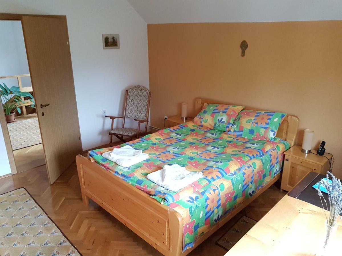 Вілла Casa Bunicilor Colonia Sase Martie Екстер'єр фото